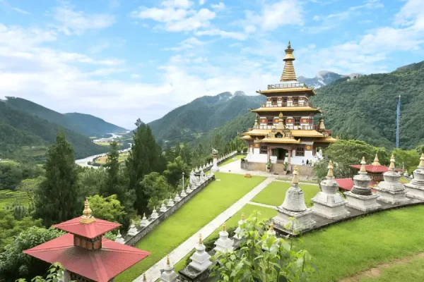 Bảo tháp Khamsum Yulley Namgyal Chorten