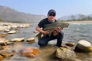 Câu cá trên sông Paro – Trải nghiệm tour câu cá Bhutan