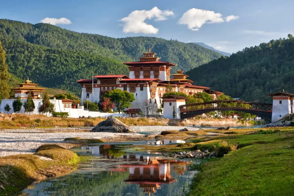 Du Lịch Bhutan Mùa Nào Đẹp Nhất Thời Tiết Từng Tháng