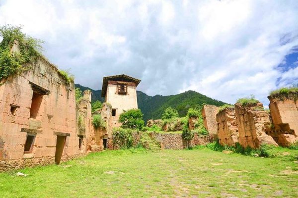 Tàn tích Drukgyal Dzong của Bhutan