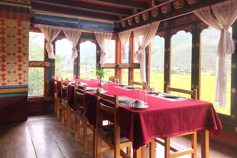 Khung cảnh tại Thrumshing La Restaurant Bhutan