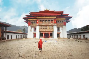 Tu Viện Gangtey Goemba – Nơi Ẩn Tu Của Những Nhà Sư Trẻ