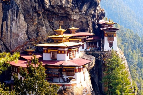 Tu viện Hang cọp tour đi Bhutan từ đà nẵng