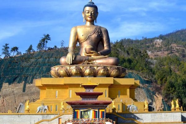 Tượng Phật Dordenma tour bhutan xuất phát hcm