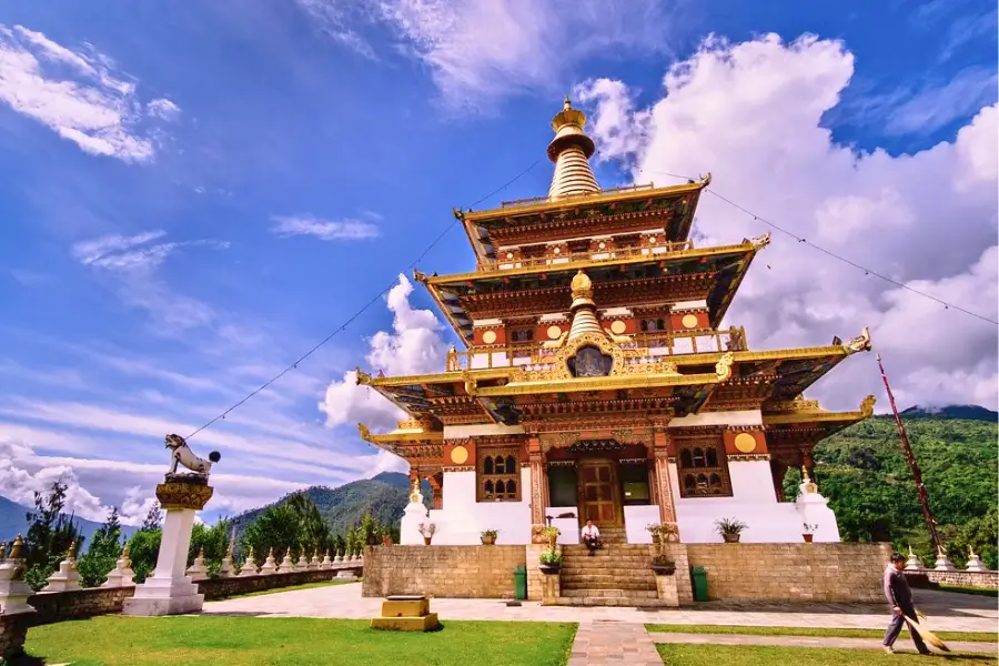 Vì sao du khách yêu thích Khamsum Yulley Namgyal