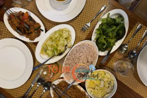 ẩm thực trong tour bhutan từ hà nội