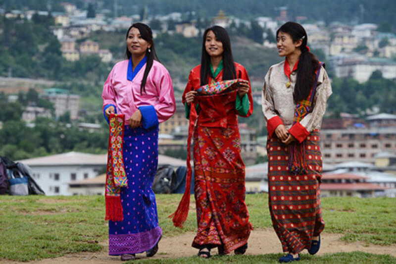 Áo Toego truyền thống trang phục Bhutan