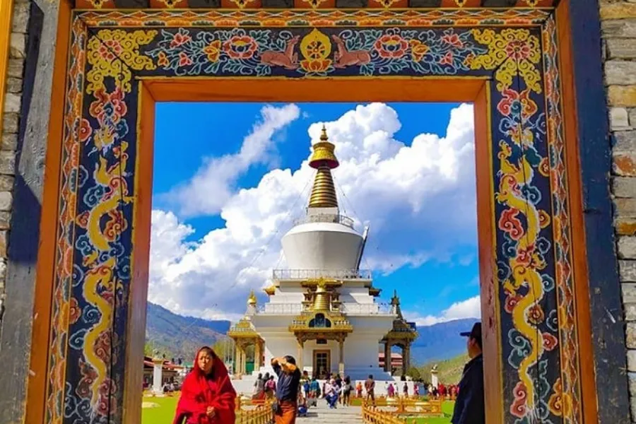 Tham quan đài tưởng niệm Chorten