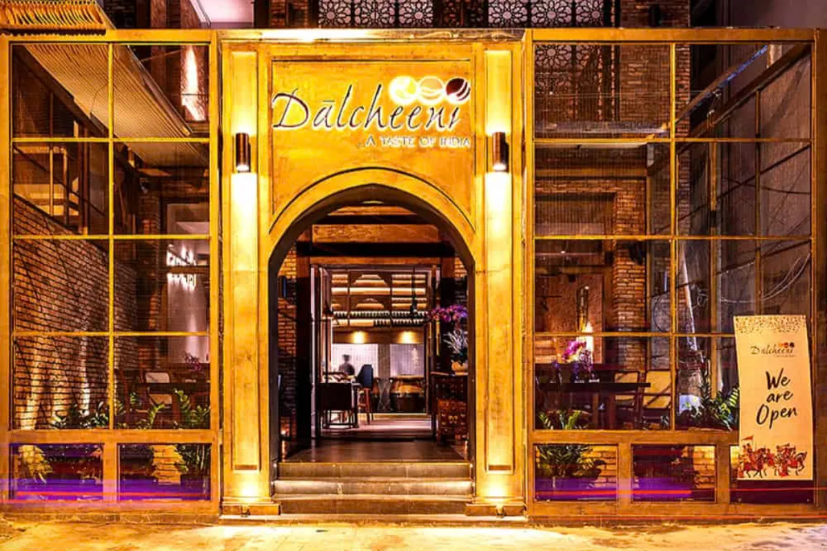 Nhà hàng Ấn Độ Dalcheeni (Hà Nội)